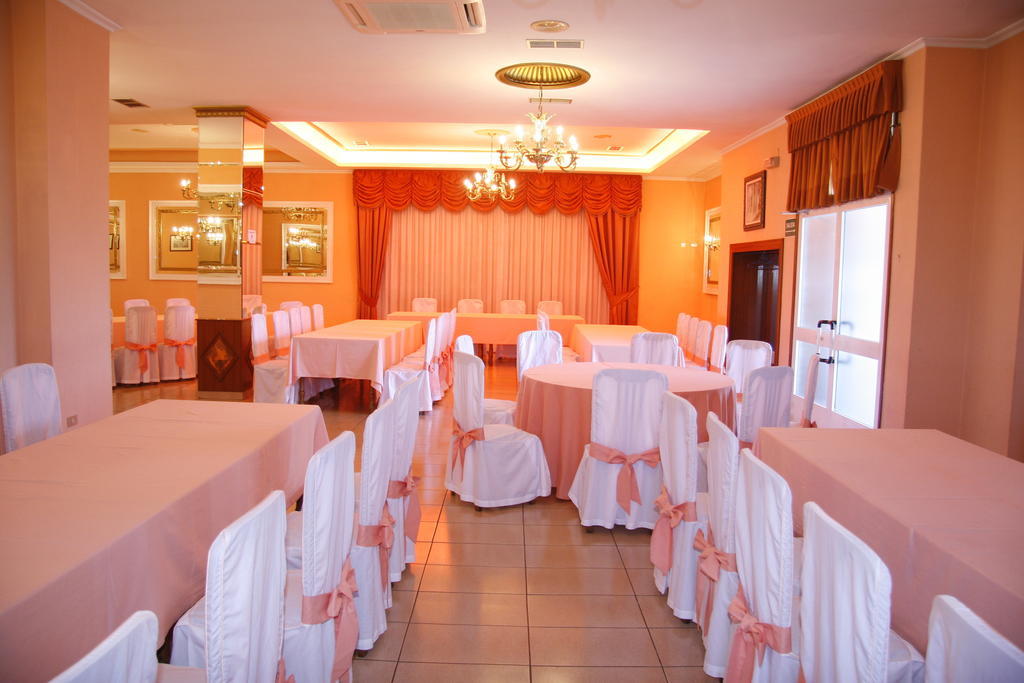 אורנסה Hotel San Rosendo מראה חיצוני תמונה