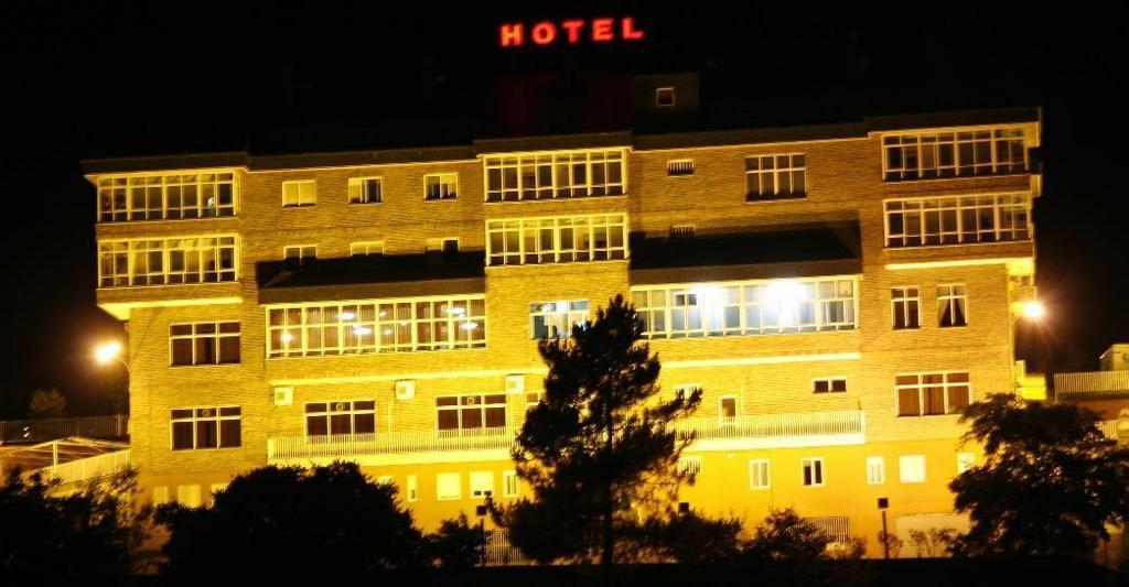 אורנסה Hotel San Rosendo מראה חיצוני תמונה